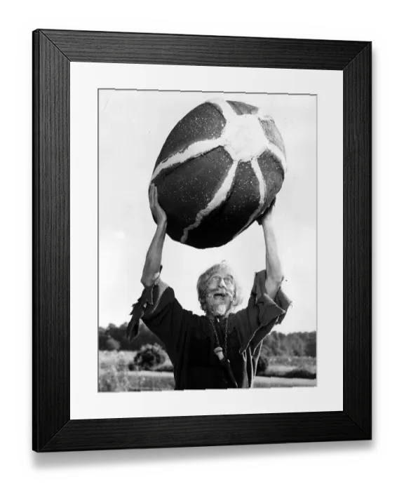 Framed Print : Geoffrey Bayldon as Catweasle from TV Programme 1970