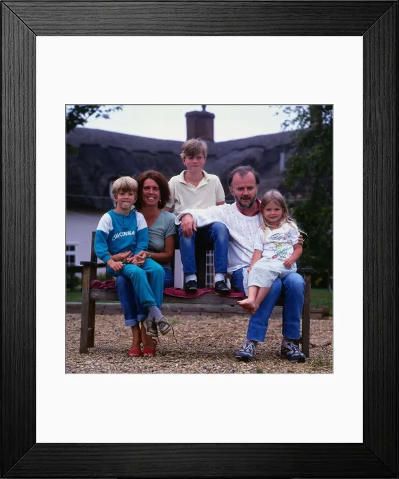 Framed Print : John Peel DJ Disc Jockey July 1987 with three of his children and his wife Framed Print : John Peel DJ Disc Jockey July 1987 with three of his children and his wife