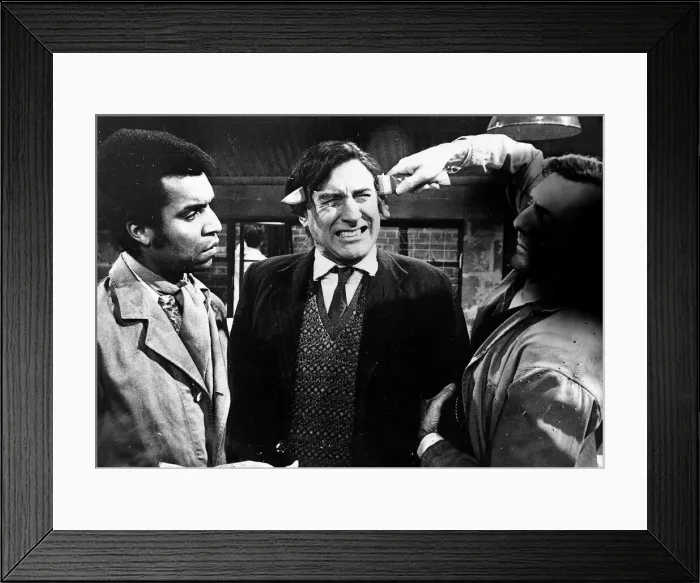 Framed Print : Spike Milligan in Curry and Chips TV programme 1969 with Kenny Lynch Framed Print : Spike Milligan in Curry and Chips TV programme 1969 with Kenny Lynch