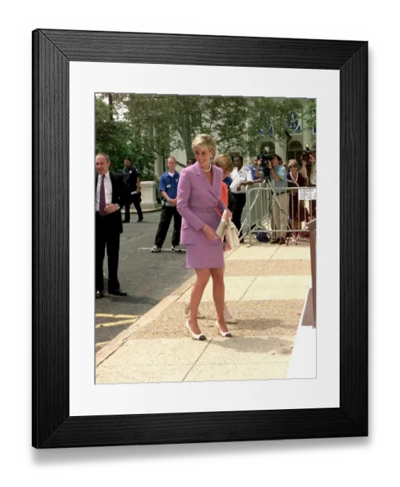 Framed Print : Diana, Princess of Wales, arrives at the Red Cross Headquarters in Washington DC before Framed Print : Diana, Princess of Wales, arrives at the Red Cross Headquarters in Washington DC before