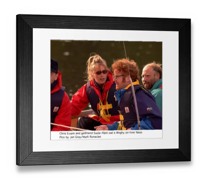 Framed Print : Chris Evans Radio One DJ and TV Presenter with girlfriend Suzie Alpin sailing a dingy Framed Print : Chris Evans Radio One DJ and TV Presenter with girlfriend Suzie Alpin sailing a dingy