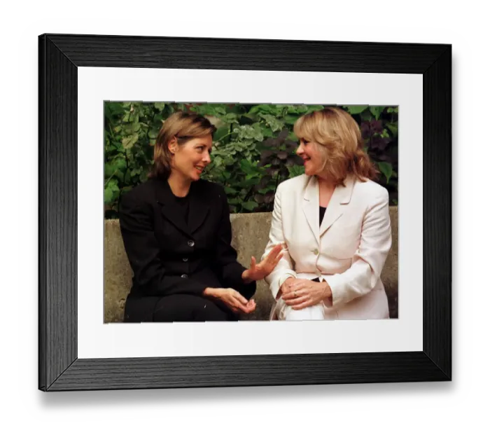 Framed Print : Carol Vorderman TV Presenter September 1998 talking with Mirror feature Framed Print : Carol Vorderman TV Presenter September 1998 talking with Mirror feature
