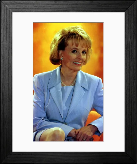 Framed Print : Esther Rantzen TV Presenter February 1999 A©mirrorpix