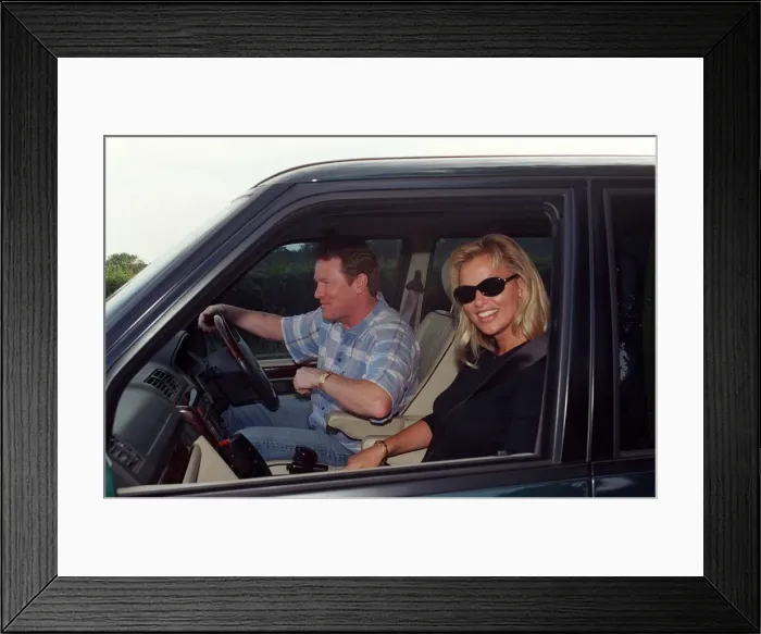 Framed Print : Jim Davidson Comedian / TV Presenter October 1998 Driving jeep with his girlfriend Framed Print : Jim Davidson Comedian / TV Presenter October 1998 Driving jeep with his girlfriend
