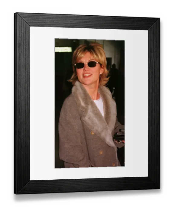Framed Print : Anthea Turner November 1998 Television Presenter at London Heathrow Airport Framed Print : Anthea Turner November 1998 Television Presenter at London Heathrow Airport