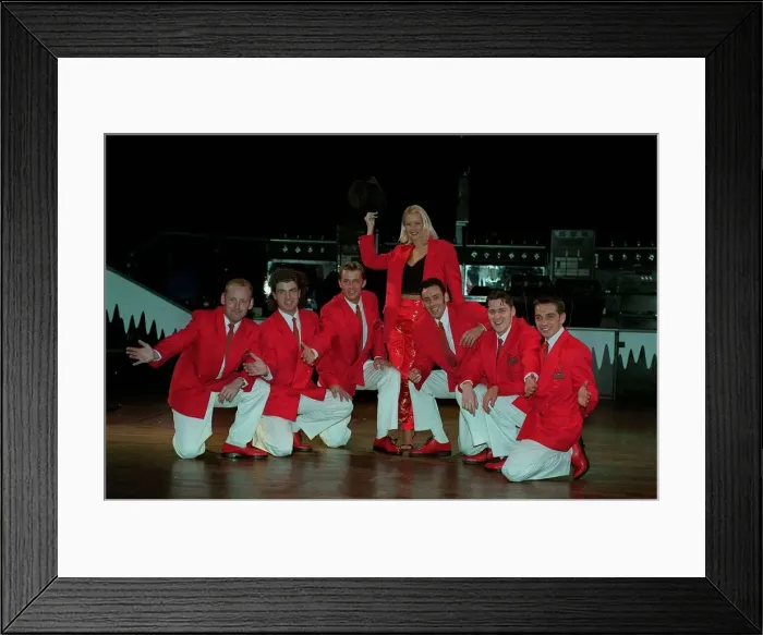 Framed Print : Denise Van Outen TV Presenter December 1997 Big breakfast presenter with Framed Print : Denise Van Outen TV Presenter December 1997 Big breakfast presenter with