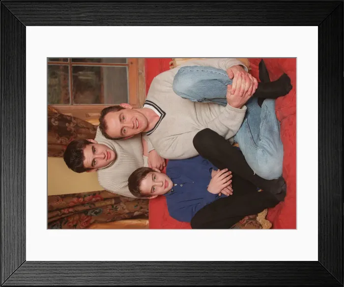 Framed Print : Barry McGuigan TV Presenter Commentator December 1998 former Boxer with sons Framed Print : Barry McGuigan TV Presenter Commentator December 1998 former Boxer with sons
