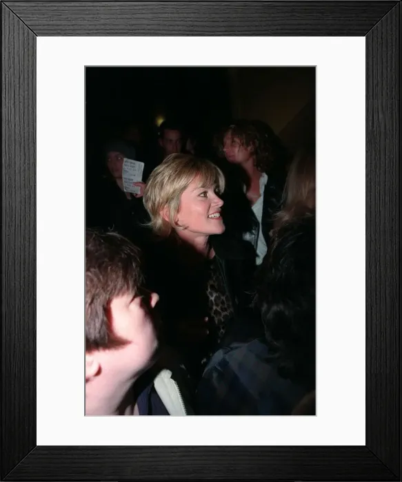 Framed Print : Anthea Turner TV Presenter October 1998 Arriving at the Savoy Theatre for Framed Print : Anthea Turner TV Presenter October 1998 Arriving at the Savoy Theatre for