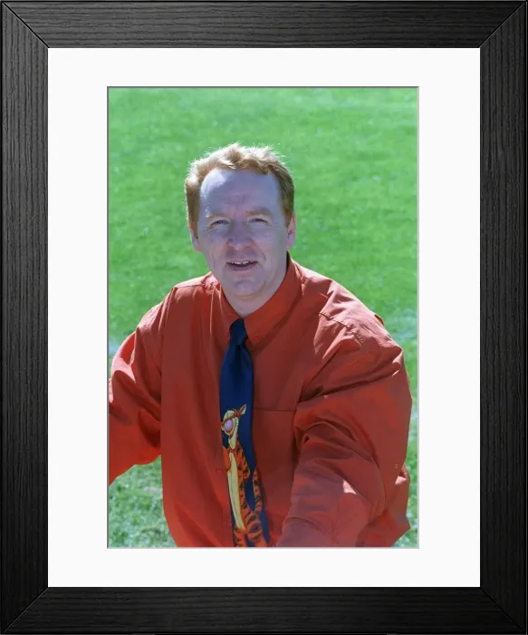 Framed Print : Ed Tutty TV Presenter June 1998 Sports presenter on Newcastle Live A©Mirrorpix