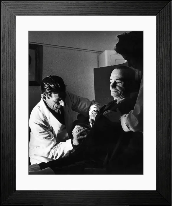 Framed Print : Dr Robert sew up an incision after the conclusion of an operation a terrific amount of Framed Print : Dr Robert sew up an incision after the conclusion of an operation a terrific amount of