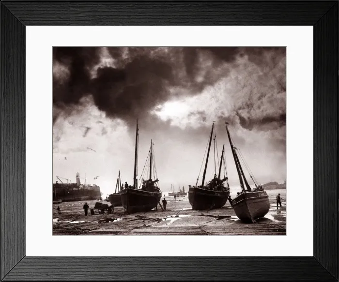 Framed Print : Fishermen off-load nets for repair and carry out essential maintenance to their boats Framed Print : Fishermen off-load nets for repair and carry out essential maintenance to their boats