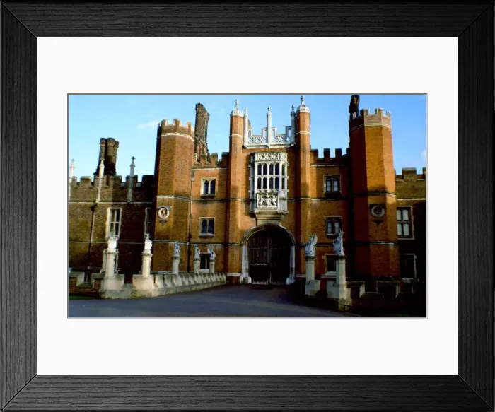 Framed Print : Hampton Court Palace 1978 CL7477 15