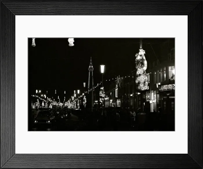 Framed Print : The world famous Blackpool Illuminations in the Lancashire seaside resort Framed Print : The world famous Blackpool Illuminations in the Lancashire seaside resort