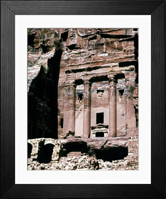 Framed Print : Facade of the Royal Palace tomb in the ruins of Petra, Southern Jordan temple
