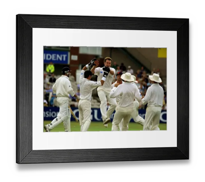 Framed Print : New Zealand Pace Bowler Dion Nash Is Mobbed By Team-Mattes After Trapping Graeme Hick Lbw Framed Print : New Zealand Pace Bowler Dion Nash Is Mobbed By Team-Mattes After Trapping Graeme Hick Lbw