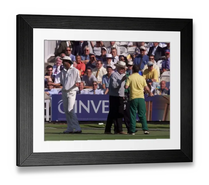 Framed Print : Stewards stop cricket fans protest at Lords July 1999 during the second day Framed Print : Stewards stop cricket fans protest at Lords July 1999 during the second day