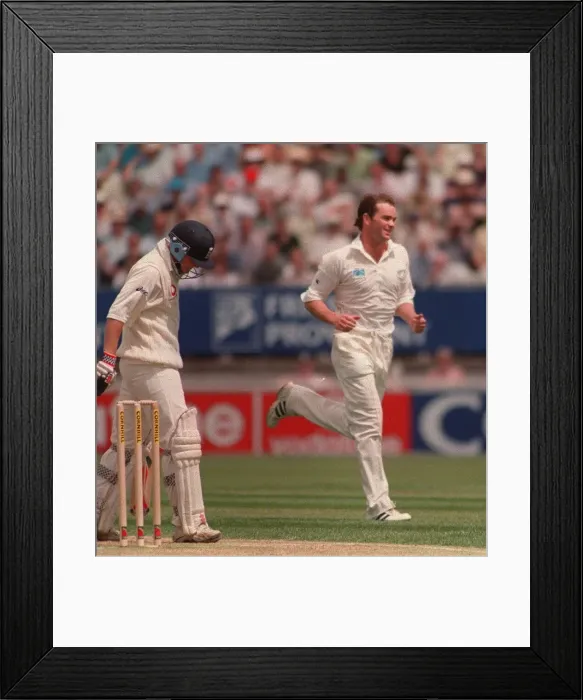 Framed Print : Chris Read Cricket Player Of England July 1999 Gets Out By The Bowling Of Dion Nash Framed Print : Chris Read Cricket Player Of England July 1999 Gets Out By The Bowling Of Dion Nash