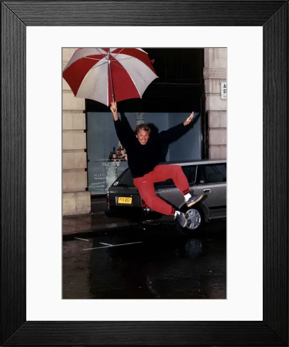 Framed Print : Tommy Steele actor and singer - June 1989 DBase