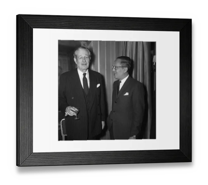 Framed Print : The Prime Minister Harold Macmillan talking to colleagues at the United Nations Framed Print : The Prime Minister Harold Macmillan talking to colleagues at the United Nations