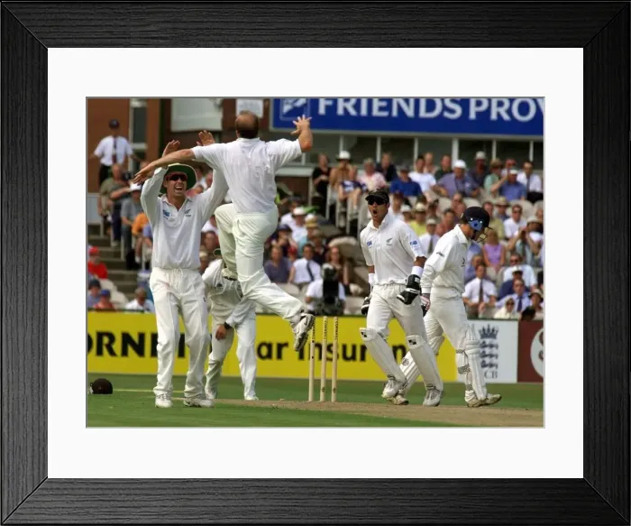 Framed Print : Chris Read bowls Chris Harris and celebrates in August 1999