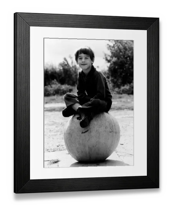 Framed Print : Darren Stare and his 6. 5st pumpkin 1984 Framed Print : Darren Stare and his 6. 5st pumpkin 1984