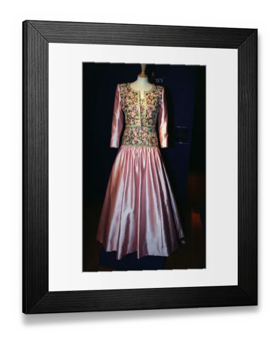Framed Print : A dress once owned by Princess Diana on show at auction house Christie Framed Print : A dress once owned by Princess Diana on show at auction house Christie