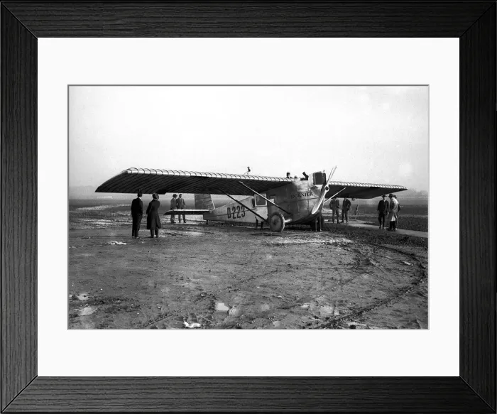 Framed Print : This Aero-Lloyd Dornier Komet II was the first German commercial aircraft to visit the UK Framed Print : This Aero-Lloyd Dornier Komet II was the first German commercial aircraft to visit the UK