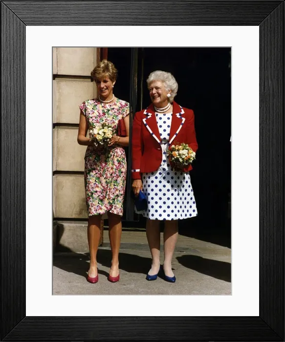 Framed Print : Princess Diana and Barbara Bush, wife of American President George Bush Framed Print : Princess Diana and Barbara Bush, wife of American President George Bush