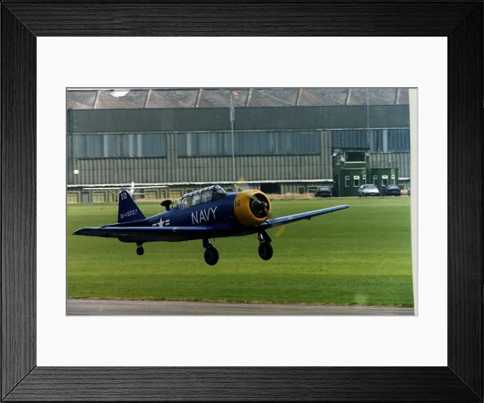 Framed Print : Air Aircraft North American Harvard trainer and fighter from WW2 privately owned Framed Print : Air Aircraft North American Harvard trainer and fighter from WW2 privately owned