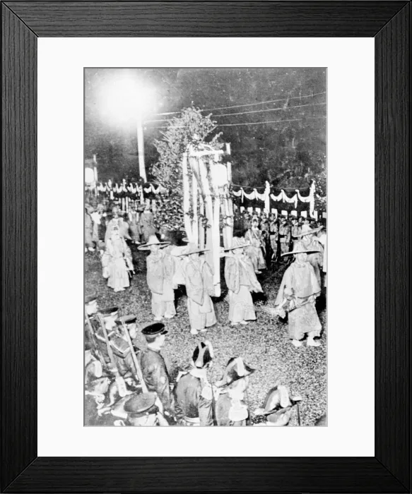 Framed Print : The Funeral of the Emperor of Japan 1912 Mikado Sun banner passing through