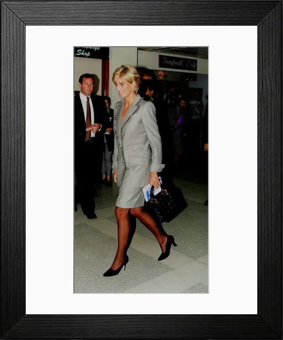 Framed Print : Diana, Princess of Wales, arrives at St. Marys Hospital in Paddington Framed Print : Diana, Princess of Wales, arrives at St. Marys Hospital in Paddington