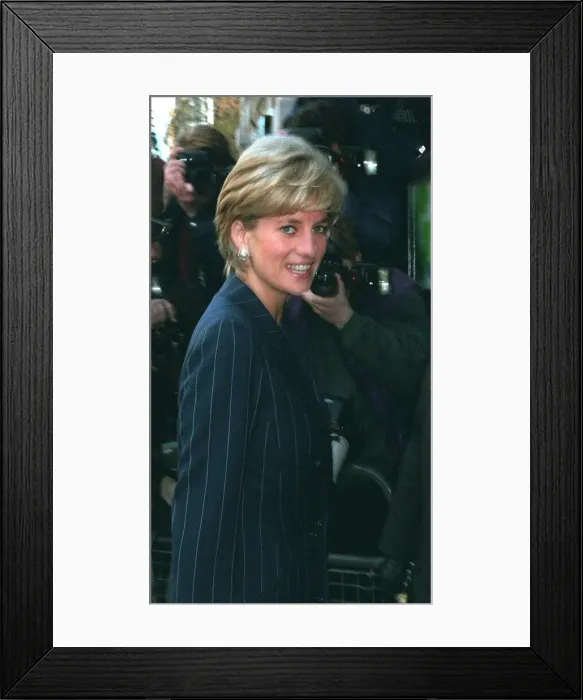 Framed Print : Princess Diana arriving at BAFTA Piccadilly to speak on behalf of Centrepoint to launch a Framed Print : Princess Diana arriving at BAFTA Piccadilly to speak on behalf of Centrepoint to launch a