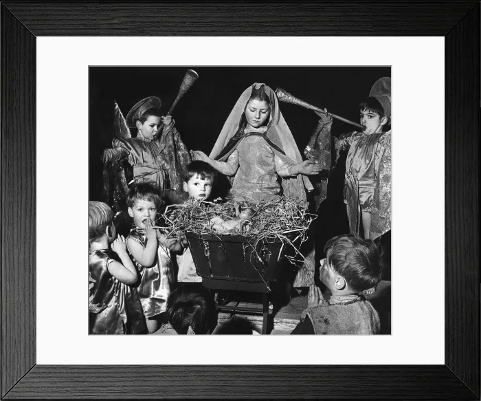 Framed Print : Children from Netherton Nursery School rehearsing a Nativity play at the 20th Century