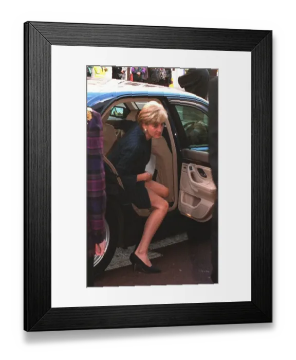 Framed Print : Princess Diana arriving at BAFTA Piccadilly to speak on behalf of Centrepoint to launch a