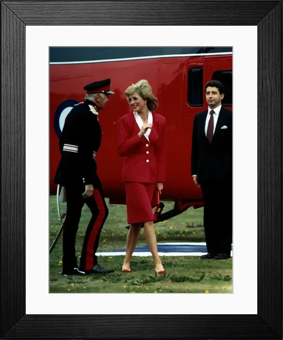 Framed Print : Princess of Wales arriving in Bristol by helicopter to visit Ham Green Hospital