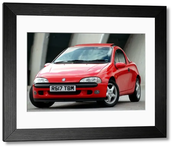 Framed Print : VAUXHALL TIGRA Framed Print : VAUXHALL TIGRA