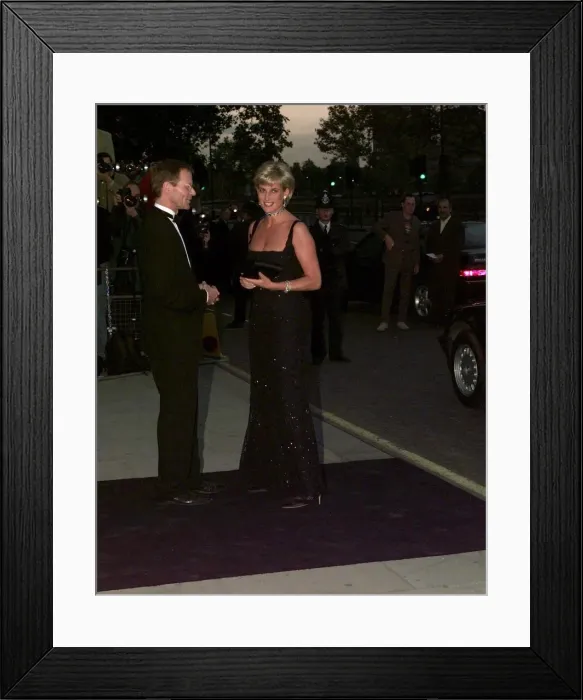 Framed Print : Diana, Princess of Wales arrives for a gala evening sponsored by Chanel Framed Print : Diana, Princess of Wales arrives for a gala evening sponsored by Chanel