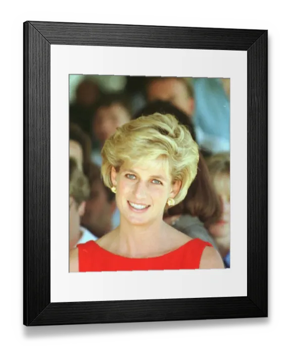 Framed Print : Princess Diana at a rehabilitation centre in Ryde, Sydney during her three day fund Framed Print : Princess Diana at a rehabilitation centre in Ryde, Sydney during her three day fund