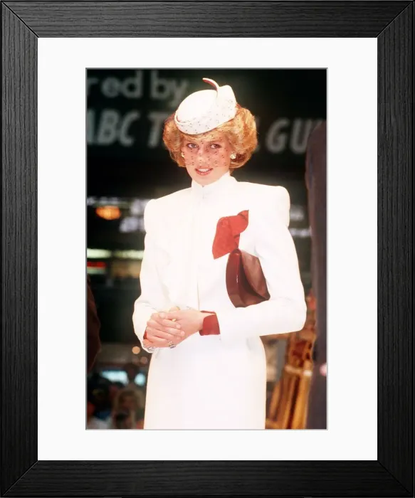 Framed Print : Princess Diana, wearing a white ensemble with red accents Framed Print : Princess Diana, wearing a white ensemble with red accents