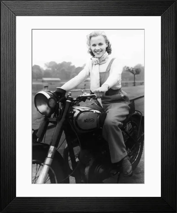 : Honor Blackman the film actress : Honor Blackman the film actress