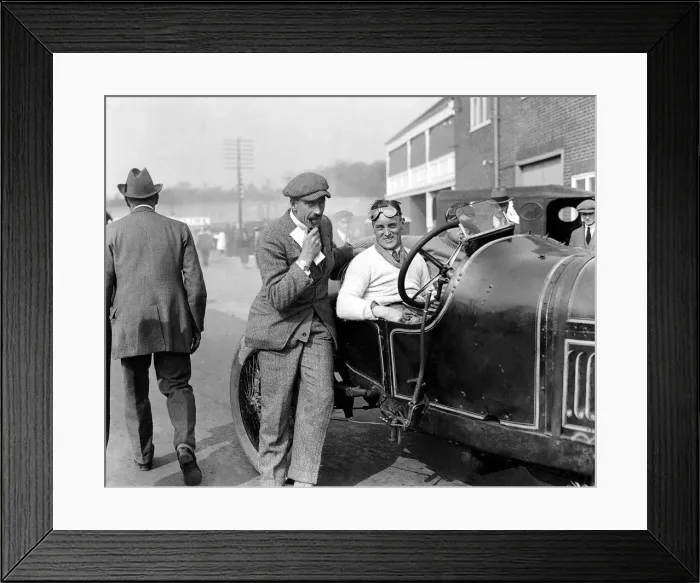 Framed Print : Captian Malcolm Campbel Easter Races at Brooklands A©Mirrorpix