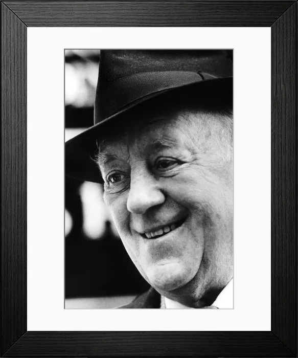 Framed Print : Sir Alec Guinness the actor - September 1986 Framed Print : Sir Alec Guinness the actor - September 1986