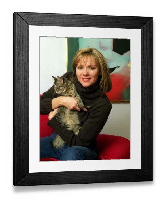 Framed Print : Kim Cattrall Actress February 1999 at home in New York Framed Print : Kim Cattrall Actress February 1999 at home in New York