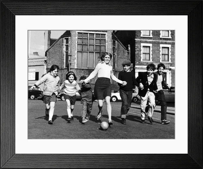 Framed Print : Film Poor Cow on location at worlds end Chelsea Framed Print : Film Poor Cow on location at worlds end Chelsea