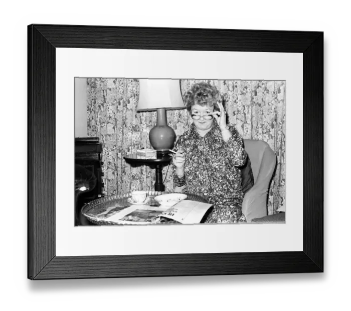 : Actress Joan Sims relaxing at home March 1979 A©Mirrorpix : Actress Joan Sims relaxing at home March 1979 A©Mirrorpix