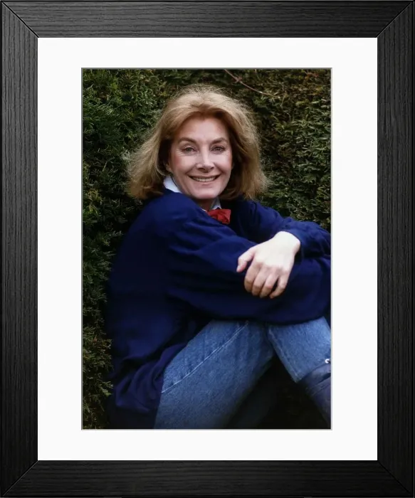 Framed Print : Jean Marsh actress - May 1989 Dbase A©Mirrorpix Framed Print : Jean Marsh actress - May 1989 Dbase A©Mirrorpix