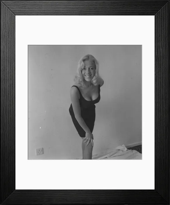Framed Print : Actress Julie Goodyear December 1970 who became the nations favourite landlady when she Framed Print : Actress Julie Goodyear December 1970 who became the nations favourite landlady when she