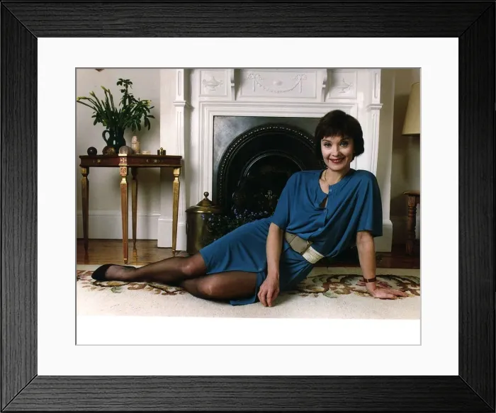 Framed Print : Nicola Pagett Actress - January1987 Dbase Framed Print : Nicola Pagett Actress - January1987 Dbase