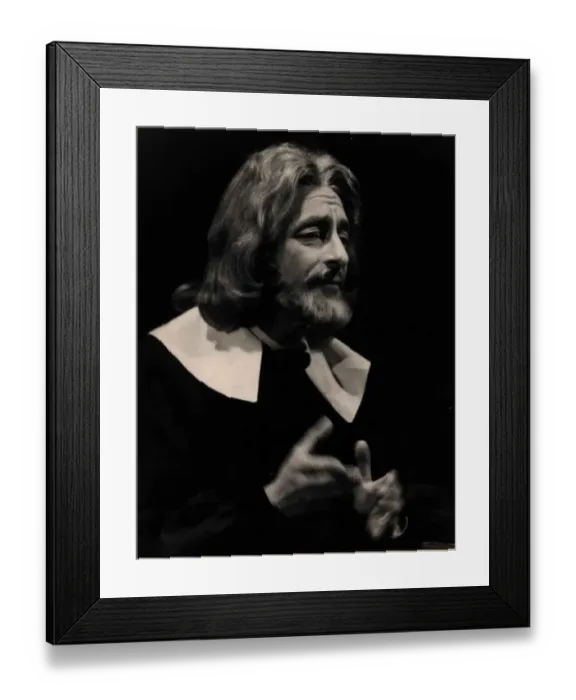 Framed Print : Veteran Irish Actor David Kelly February 1999 David in The Popish Plot in the Gate Framed Print : Veteran Irish Actor David Kelly February 1999 David in The Popish Plot in the Gate