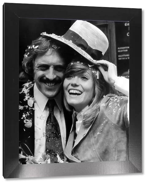 Wendy Richard Jactress was married at Caxton Hall in London this Morning to Leonard Blach
